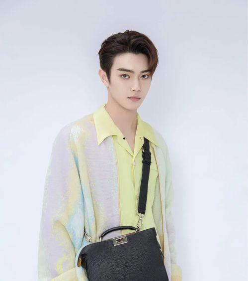 娜扎许凯最新八卦爆料,甜蜜互动引网友热议